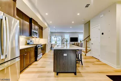 4 Owen Ct #4, Franklin Township, NJ 08873 - Photo 8