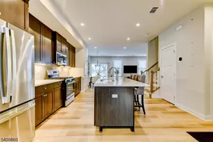 4 Owen Ct, Franklin Township, NJ 08873 - Photo 8