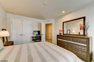 4 Owen Ct, Franklin Township, NJ 08873 - Photo 44