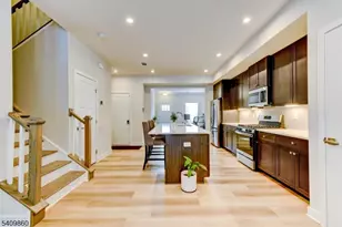 4 Owen Ct, Franklin Township, NJ 08873 - Photo 16