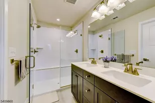 4 Owen Ct, Franklin Township, NJ 08873 - Photo 40