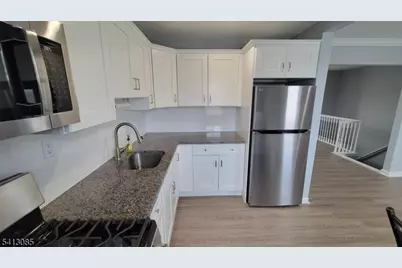 43 Knox Terr #2B, Wayne, NJ 07470 - Photo 2