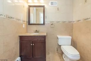 5 Pin Oak Rd, West Caldwell, NJ 07006 - Photo 16