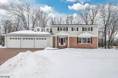 5 Pin Oak Rd, West Caldwell, NJ 07006 - Photo 1