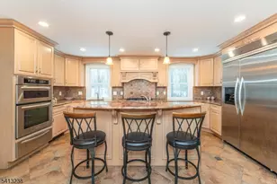 5 Pin Oak Rd, West Caldwell, NJ 07006 - Photo 8