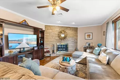 17 Helen St, Warren Township, NJ 07059 - Photo 12