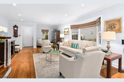 28 Morris Ave #G 4, Summit, NJ 07901 - Photo 2