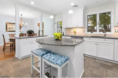 28 Morris Ave #G 4, Summit, NJ 07901 - Photo 8