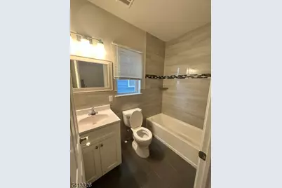 558 Broadway, Elizabeth, NJ 07206 - Photo 8