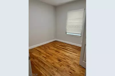558 Broadway, Elizabeth, NJ 07206 - Photo 6