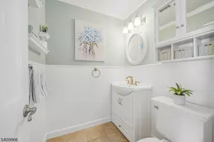 10 Stuart Ct, Montville Township, NJ 07058 - Photo 16