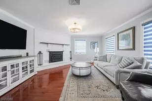 10 Stuart Ct, Montville Township, NJ 07058 - Photo 4