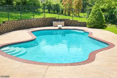 10 Stuart Ct, Montville Township, NJ 07058 - Photo 2