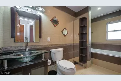 17 Clifford Dr, Wayne, NJ 07470 - Photo 20