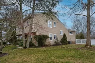 17 Clifford Dr, Wayne, NJ 07470 - Photo 36