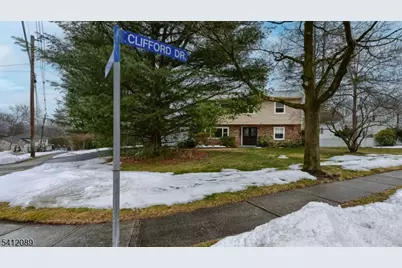 17 Clifford Dr, Wayne, NJ 07470 - Photo 4