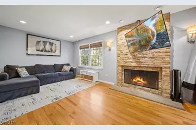 41 Ramsey Ave, Ramsey, NJ 07446 - Photo 4