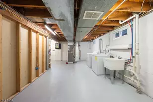 683 Maple Ave, Rahway, NJ 07065 - Photo 28