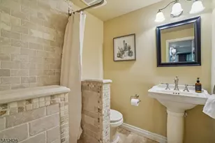 12 Cayuga Way, Millburn Twp., NJ 07078 - Photo 32