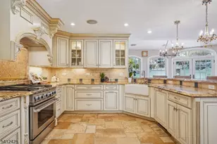 12 Cayuga Way, Millburn Twp., NJ 07078 - Photo 10