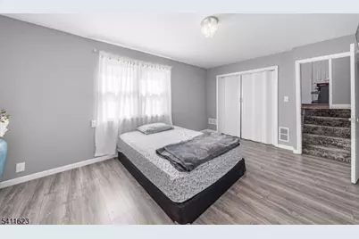 317 Drake Ave, Roselle, NJ 07203 - Photo 8