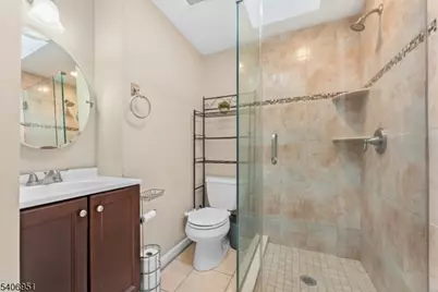 186 10th Ave, Hawthorne, NJ 07506 - Photo 12