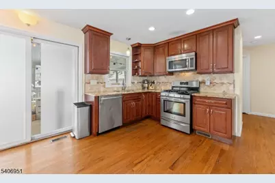 186 10th Ave, Hawthorne, NJ 07506 - Photo 10