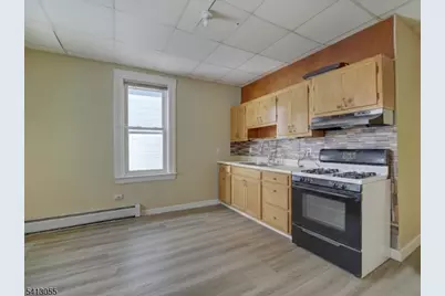 517 Clifton Ave, Clifton, NJ 07011 - Photo 4