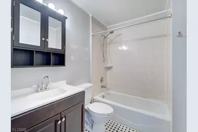 517 Clifton Ave, Clifton, NJ 07011 - Photo 14