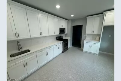 812 Bayway Ave #1A, Elizabeth, NJ 07202 - Photo 1