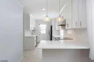 205 West Ln, Clark Township, NJ 07066 - Photo 12