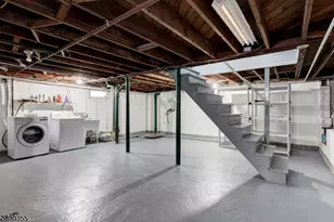 205 West Ln, Clark Township, NJ 07066 - Photo 28