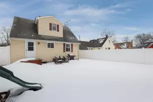 205 West Ln, Clark Township, NJ 07066 - Photo 30