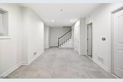 6 Gable Walk, Livingston, NJ 07039 - Photo 8