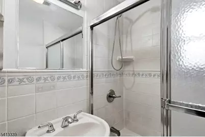 5 Ferndale Rd, Wayne, NJ 07470 - Photo 20