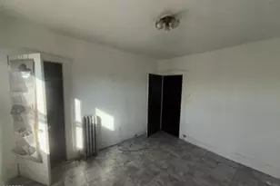 304 S Burnett St, East Orange, NJ 07018 - Photo 16