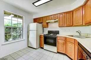 3201 Vroom Dr, Bridgewater, NJ 08807 - Photo 16