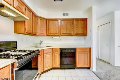 3201 Vroom Dr, Bridgewater, NJ 08807 - Photo 18