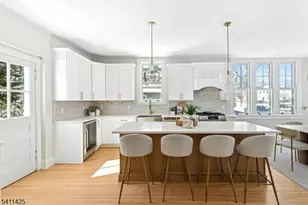 201 Maple Pl, Cranford Township, NJ 07016 - Photo 10