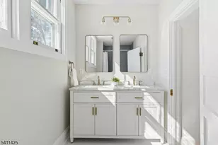 201 Maple Pl, Cranford Township, NJ 07016 - Photo 32