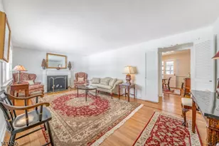 64 Tulip St, Summit, NJ 07901 - Photo 2