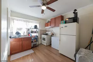 208 N 19th St, East Orange, NJ 07017 - Photo 10