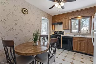 30 Andover Pl, Bloomfield, NJ 07003 - Photo 14