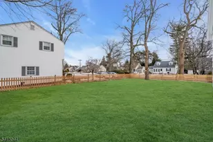 684 Gallows Hill Rd, Cranford Township, NJ 07016 - Photo 32