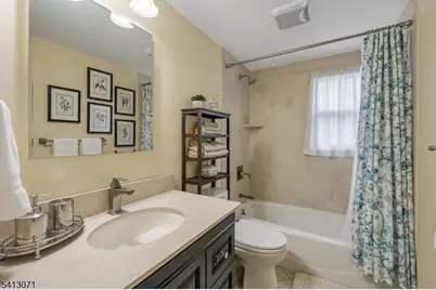 27 Maplewood Dr, Parsippany, NJ 07054 - Photo 18