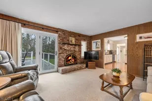 27 Maplewood Dr, Parsippany, NJ 07054 - Photo 8