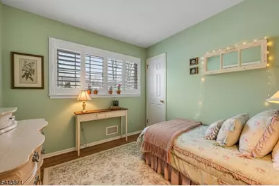 27 Maplewood Dr, Parsippany, NJ 07054 - Photo 14