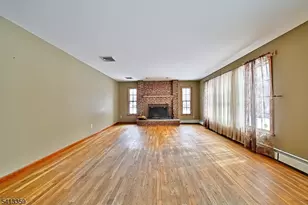 2 Marc Dr, Wantage, NJ 07461 - Photo 6