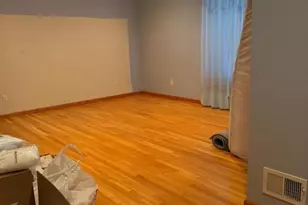 424 Page Ave, Lyndhurst Township, NJ 07071 - Photo 6