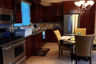 424 Page Ave, Lyndhurst Township, NJ 07071 - Photo 4